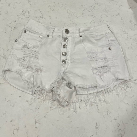 American Eagle White Stretch Hi-Rise Festival Jean Shorts - Picture 1 of 9